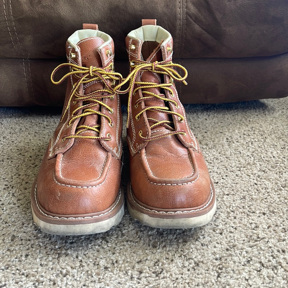 Herman Survivor Moc toe style work boot. Size 11 Men
